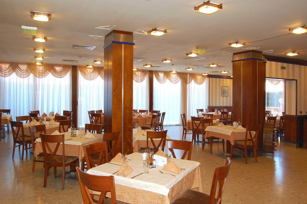 סופיה Nadejda Hotel מראה חיצוני תמונה